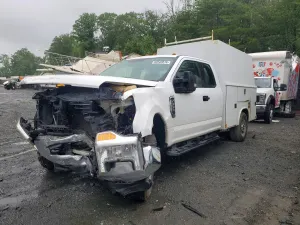 Ford F-350 6.2L 8 2017