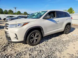 Toyota Highlander 3.5L 6 2017