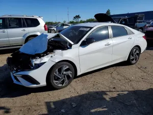 Hyundai Elantra 2.0L 4 2025