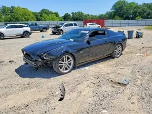 Ford Mustang 5.0L 8 2014