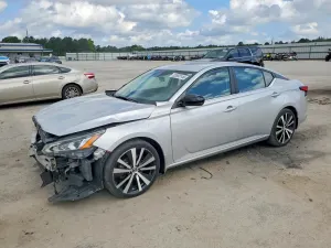 Nissan Altima 2.5L 4 2020