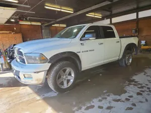 Dodge RAM 5.7L 8 2011
