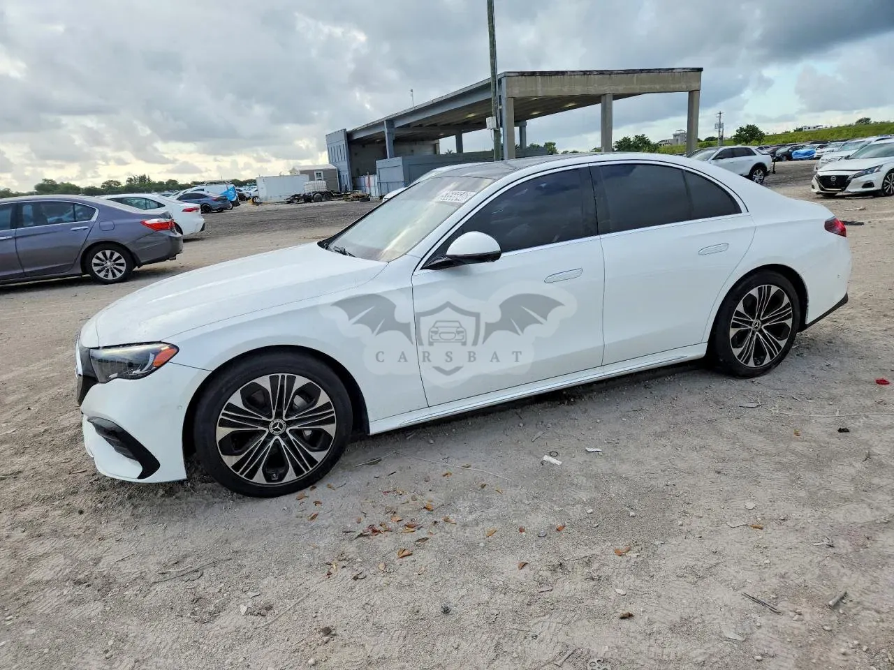 Mercedes-Benz E 2.0L 4 2025