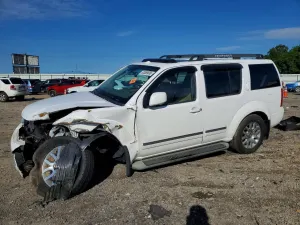 Nissan Pathfinder 4.0L 6 2012