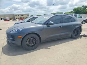 Porsche Macan 2.0L 4 2021