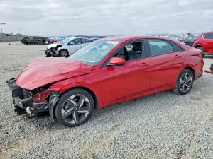 Hyundai Elantra 2.0L 4 2023