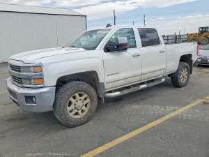 Chevrolet Silverado 1500 6.6L 8 2015
