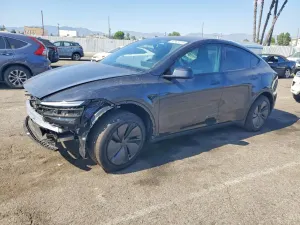 Tesla Model Y 2026