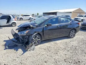 Nissan Versa 1.6L 4 2021