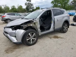 Toyota Rav4 XLE 2.5L 4 2017