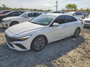 Hyundai Elantra 2.0L 4 2024