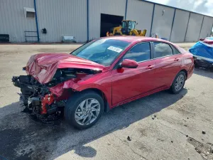 Hyundai Elantra 2.0L 4 2024