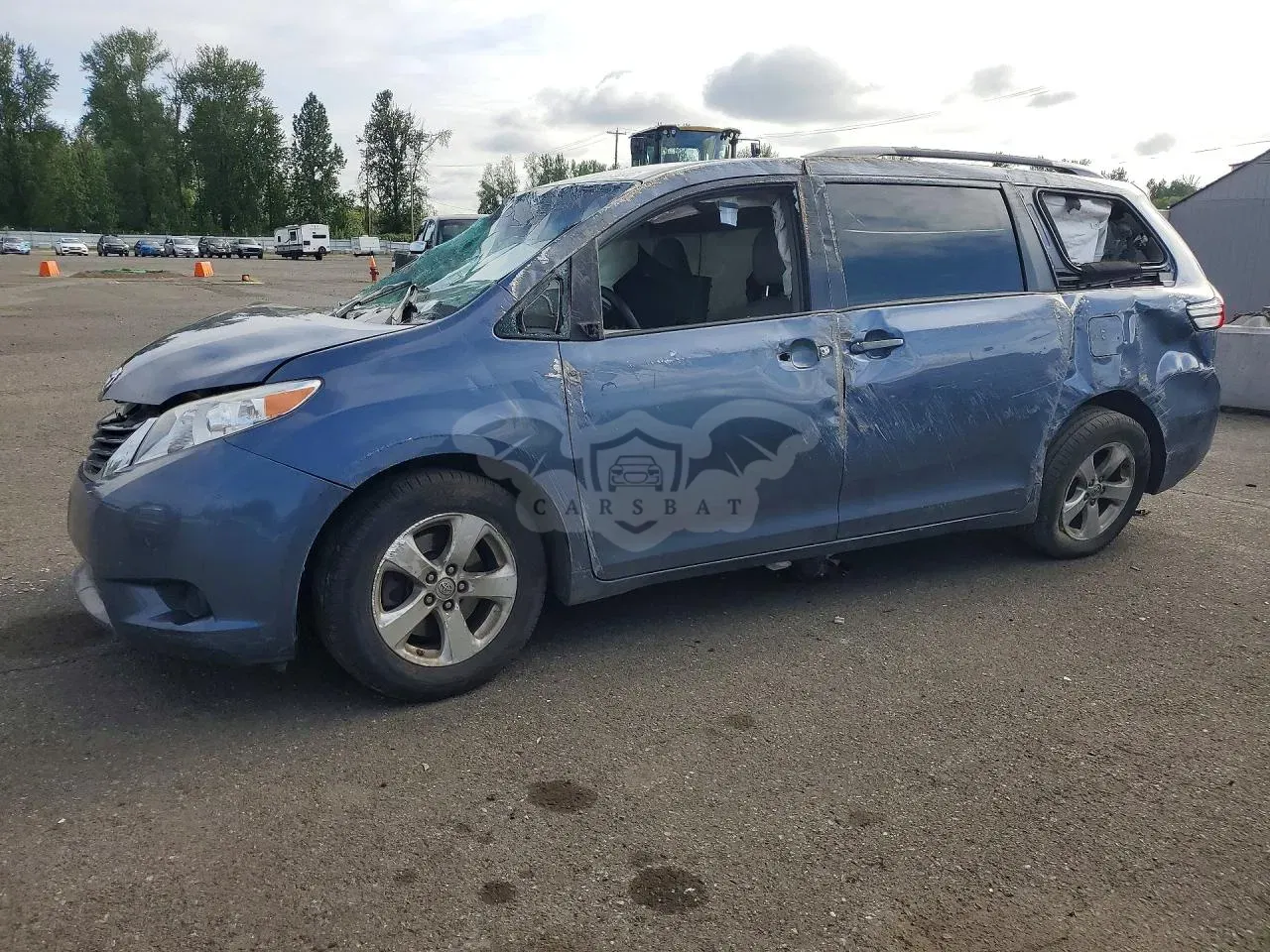 Toyota Sienna 3.5L 6 2015