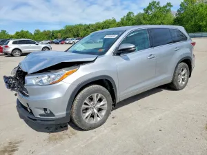 Toyota Highlander 3.5L 6 2016