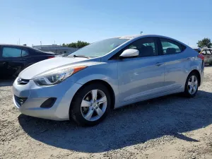 Hyundai Elantra 1.8L 4 2013