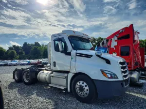 Freightliner Cascadia 14.8L 6 2021