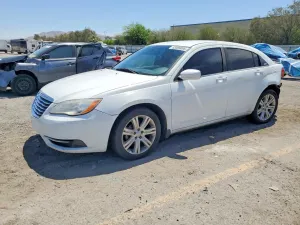 Chrysler 200 2.4L 4 2013