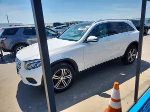 Mercedes-Benz GLC 2.0L 4 2017