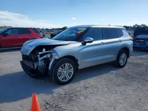 Mitsubishi Outlander 2.5L 4 2023