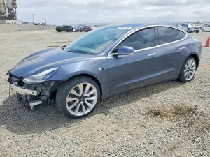Tesla Model 3 2020