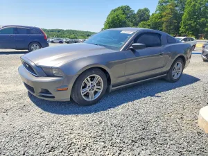 Ford Mustang 3.7L 6 2014
