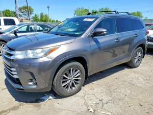 Toyota Highlander 3.5L 6 2017