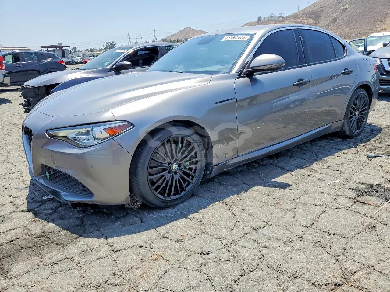 Alfa Romeo Giulia 2.0L 4 2018