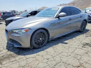 Alfa Romeo Giulia 2.0L 4 2018
