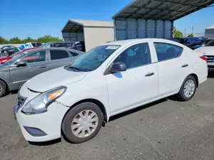 Nissan Versa 1.6L 4 2015