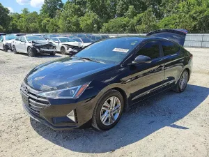 Hyundai Elantra 2.0L 4 2020