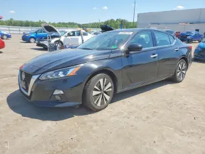Nissan Altima 2.5L 4 2019