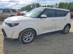 Kia Soul 2.0L 4 2023