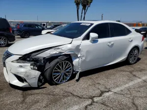 Lexus IS 2.5L 6 2015