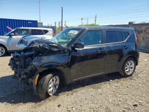 Kia Soul 2.0L 4 2025