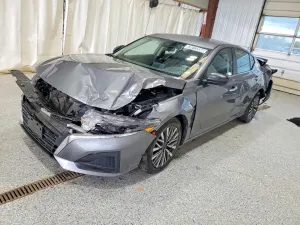 Nissan Altima 2.5L 4 2025