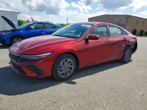 Hyundai Elantra 2.0L 4 2024