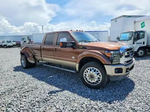 Ford F-450 6.7L 8 2012