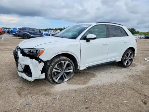 Audi Q3 2.0L 4 2021