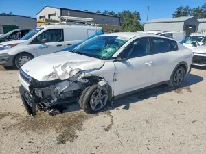 Kia K4 2.0L 4 2026