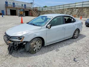 Volkswagen Jetta 1.4L 4 2017