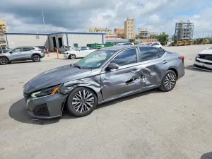 Nissan Altima 2.5L 4 2023