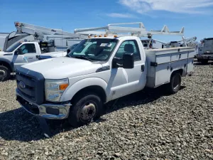 Ford F-350 6.7L 8 2013