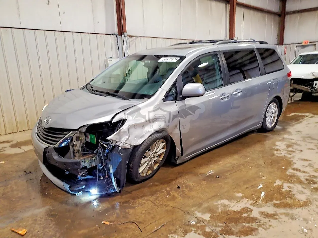 Toyota Sienna 3.5L 6 2011