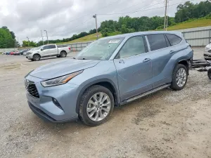 Toyota Highlander 3.5L 6 2021