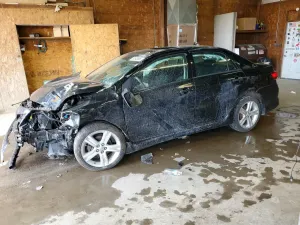 Toyota Corolla 1.8L 4 2013
