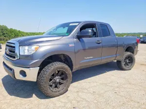 Toyota Tundra 5.7L 8 2012