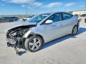 Hyundai Elantra 1.8L 4 2013