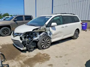 Toyota Sienna 3.5L 6 2019