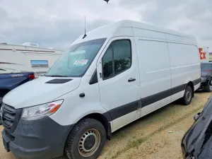 Mercedes-Benz Sprinter 2.0L 4 2023