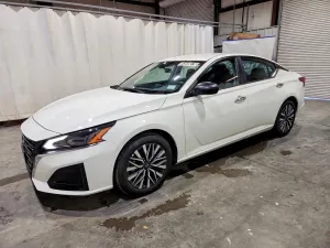 Nissan Altima 2.5L 4 2025
